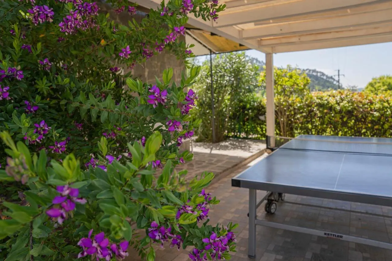 Timo - Villa Luisa: Con Vasca Idromassaggio Privata Casarza Ligure